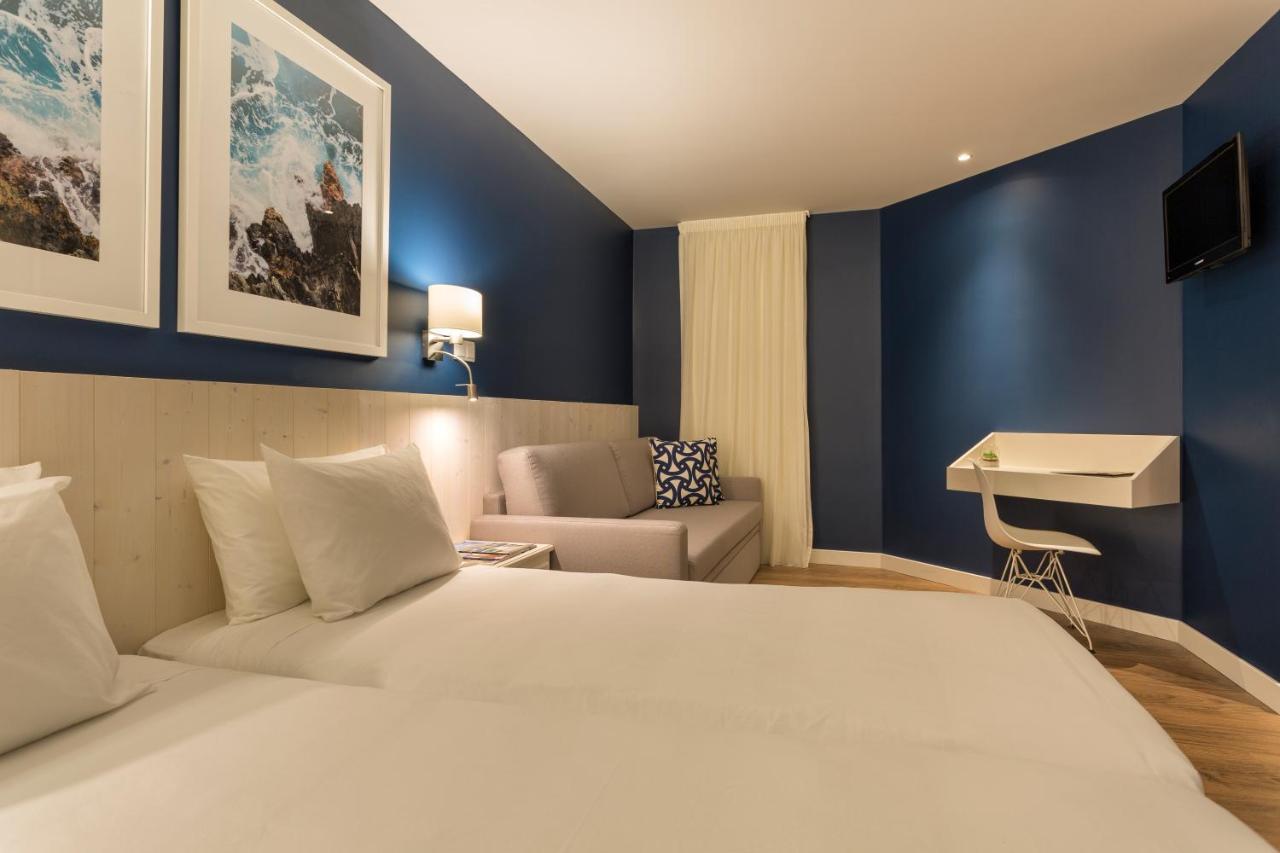 Large Twin Central Room up to 11 years old