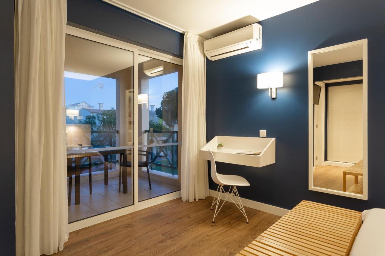 Large Twin Central Room up to 11 years old
